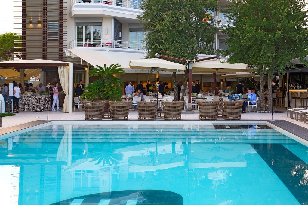 Hotel Mariver Лидо-ди-Езоло Экстерьер фото